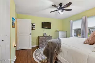 609B Lake Point Dr, Lakewood, NJ 08701 - Photo 16