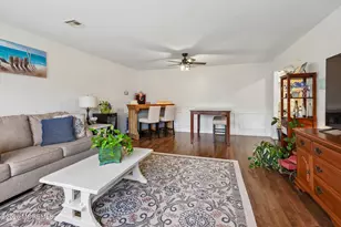 609B Lake Point Dr, Lakewood, NJ 08701 - Photo 12