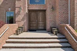317 Sinclair Ct, Morganville, NJ 07751 - Photo 4