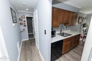 80 Manchester Ct, Freehold, NJ 07728 - Photo 22