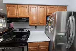 80 Manchester Ct, Freehold, NJ 07728 - Photo 18