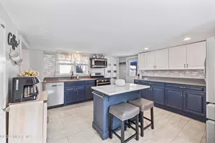 16 Monmouth Ave, Freehold, NJ 07728 - Photo 12