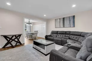31 Brunswick Dr, Howell Township, NJ 07731 - Photo 4