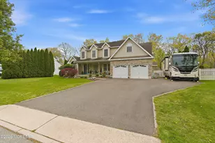 137 Heatherington Ct, Lanoka Harbor, NJ 08734 - Photo 4