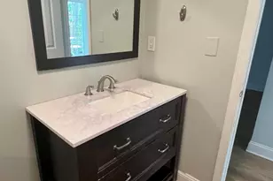 17 Alameda Ct, Eatontown, NJ 07724 - Photo 10