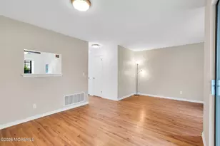 2004 Meadowlands Ct, Toms River Township, NJ 08755 - Photo 16