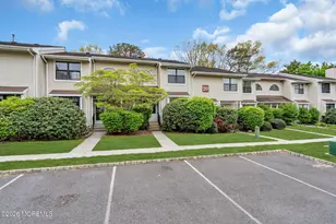 2004 Meadowlands Ct, Toms River Township, NJ 08755 - Photo 6