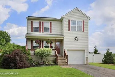 42 W Highland Avenue, Atlantic Highlands, NJ 07716 - Photo 2
