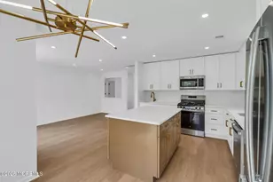 8 Skyline Dr, Lakewood, NJ 08701 - Photo 10