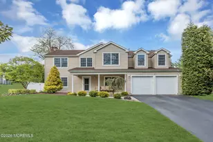 62 Knox Ln, Manalapan Township, NJ 07726 - Photo 2