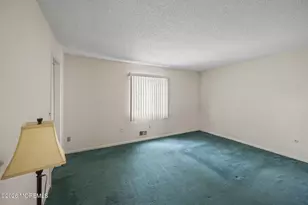 46 Greenwood Dr, Freehold, NJ 07728 - Photo 12