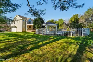 17 Riverside Ln, Holmdel, NJ 07733 - Photo 54