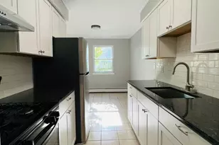 14 Windsor Terrace, Freehold, NJ 07728 - Photo 18