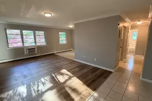 14 Windsor Terrace, Freehold, NJ 07728 - Photo 4
