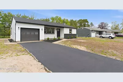 30 Sherwood Lane, Toms River Township, NJ 08757 - Photo 2