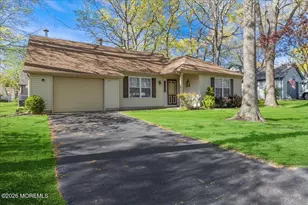 117 Morning Glory Ln, Whiting, NJ 08759 - Photo 4