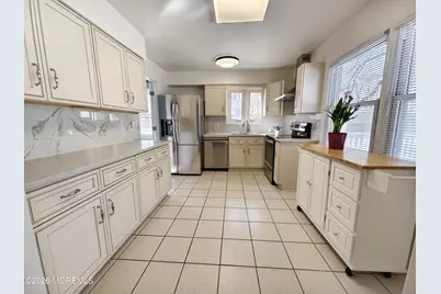 4 Spradley Lane, Middletown, NJ 07748 - Photo 4