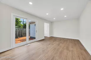 28 Kingsley Way, Freehold, NJ 07728 - Photo 16