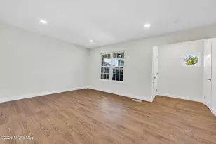 28 Kingsley Way, Freehold, NJ 07728 - Photo 8