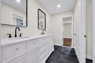 28 Kingsley Way, Freehold, NJ 07728 - Photo 22