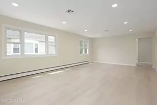 289 Costa Mesa Dr, Toms River Township, NJ 08757 - Photo 10