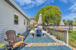 90 Kentucky Ave, Middletown, NJ 07748 - Photo 28