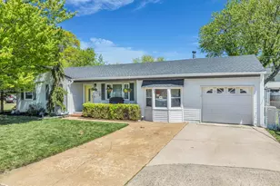 90 Kentucky Ave, Middletown, NJ 07748 - Photo 32
