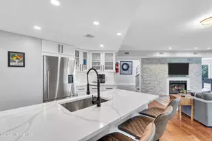 401 Overlook Dr, Neptune Township, NJ 07753 - Photo 18