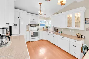37 Seville Dr, Brick, NJ 08723 - Photo 16
