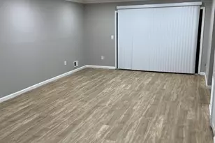 269 Bromley Pl, East Brunswick Township, NJ 08816 - Photo 4