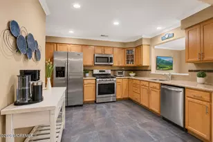 1143 Roseberry Ct, Morganville, NJ 07751 - Photo 8