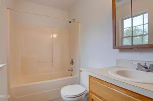 109 Woodland Dr, Aberdeen Township, NJ 07747 - Photo 26