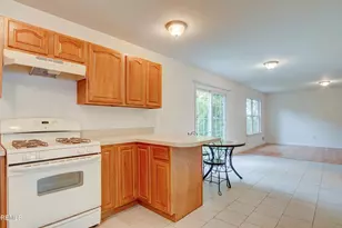 109 Woodland Dr, Aberdeen Township, NJ 07747 - Photo 14