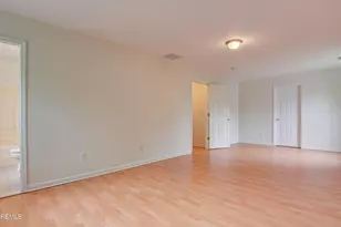 109 Woodland Dr, Aberdeen Township, NJ 07747 - Photo 24