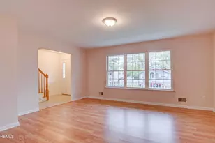 109 Woodland Dr, Aberdeen Township, NJ 07747 - Photo 8