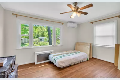 323 Florence Road, Middletown, NJ 07748 - Photo 16