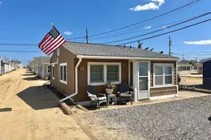 33 E Bonita Way, Lavallette, NJ 08735 - Photo 2