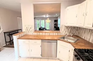 23 Morgan Pl, East Brunswick Township, NJ 08816 - Photo 4