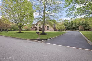 105 Clover Ct, Freehold, NJ 07728 - Photo 84