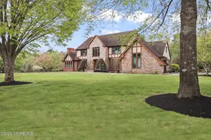 105 Clover Ct, Freehold, NJ 07728 - Photo 6