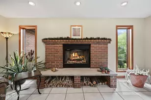 105 Clover Ct, Freehold, NJ 07728 - Photo 32
