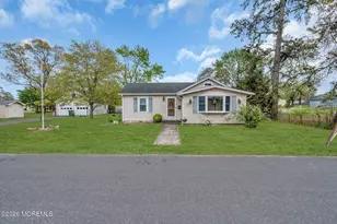 145 Cable Ave, Beachwood, NJ 08722 - Photo 2