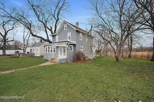 8 Newman St, Hazlet Township, NJ 07734 - Photo 32