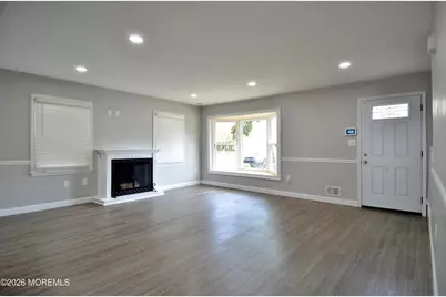 8 Colonial Court, Jackson, NJ 08527 - Photo 2