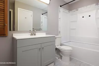 10 Newport Court #B20, Brick, NJ 08724 - Photo 18