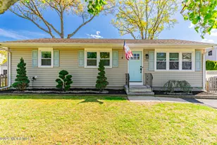 172 Riviera Dr, Brick, NJ 08724 - Photo 1