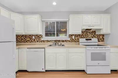 5 Eastport Court, Red Bank, NJ 07701 - Photo 10