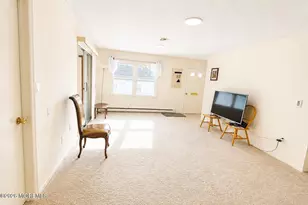 148C Old Nassau Rd, Monroe Township, NJ 08831 - Photo 4