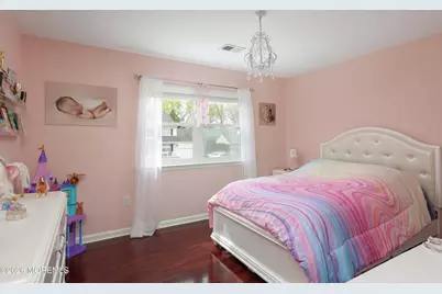 80 W Shenendoah Road, Howell Township, NJ 07731 - Photo 18