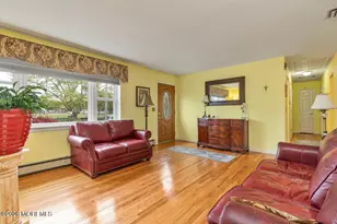 39 Wooley St, Matawan, NJ 07747 - Photo 2